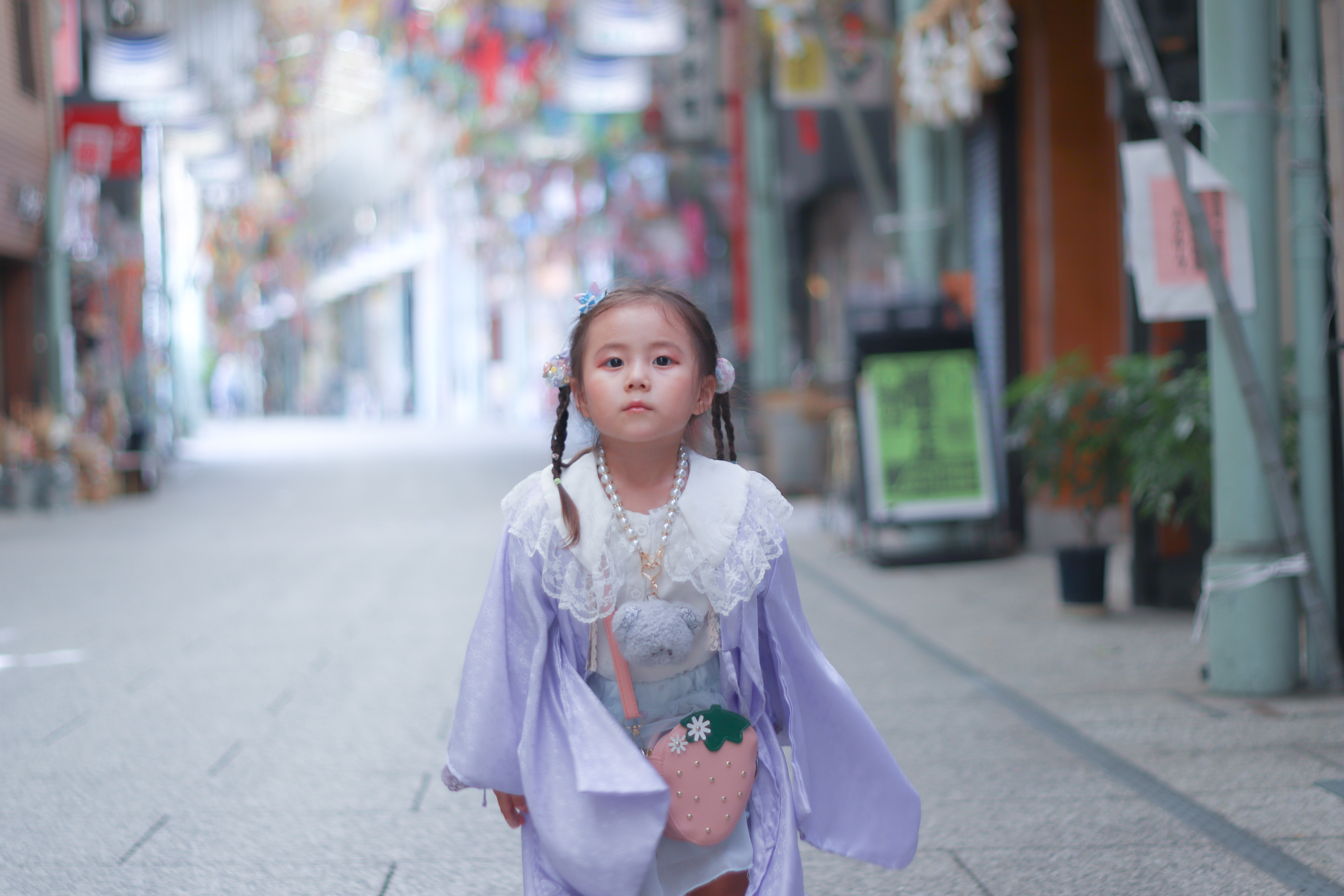 古き良き商店街に現れた織姫